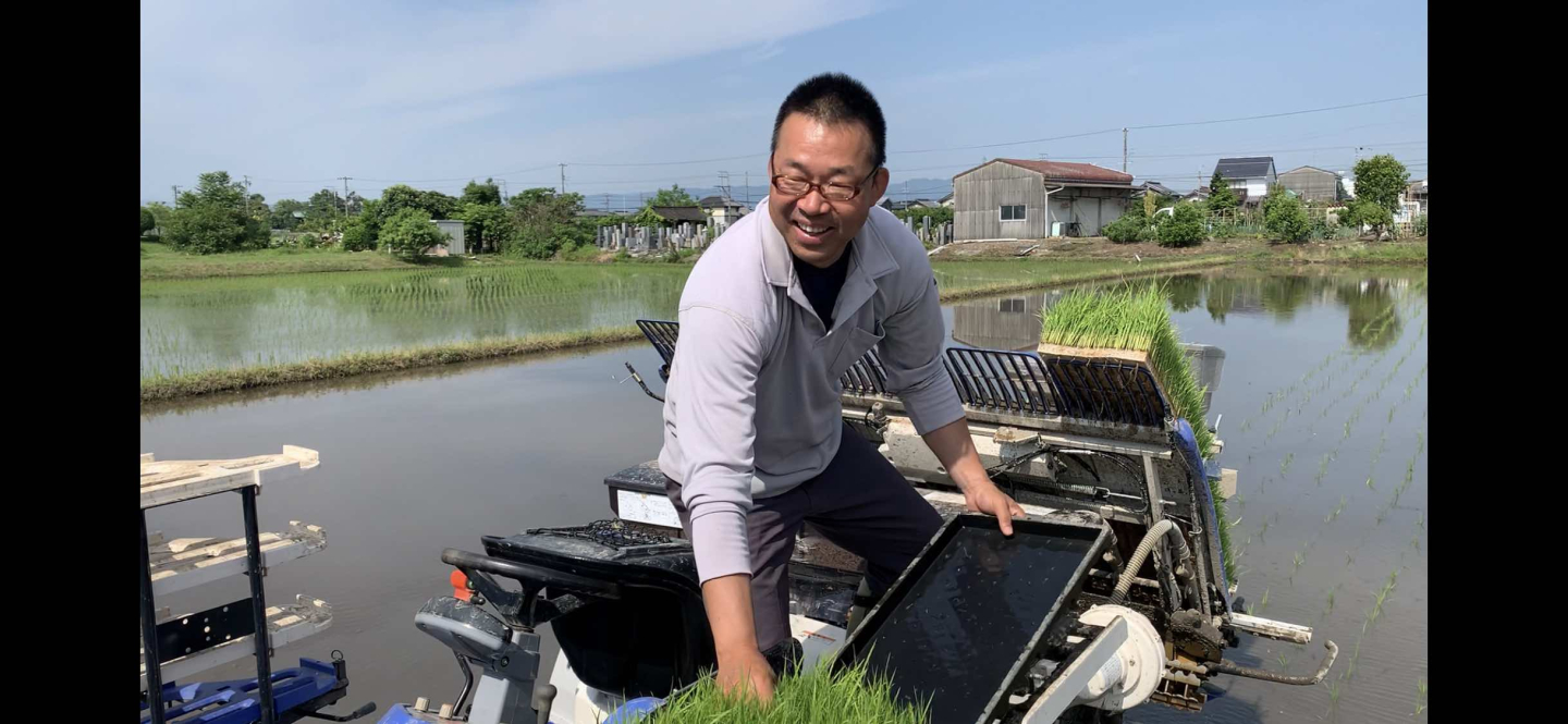 加藤さん　田植え風景　2年目　『つちのおと』農薬化学肥料・除草剤を使わない”たべもの”ブランド | 農薬化学肥料不使用　作物