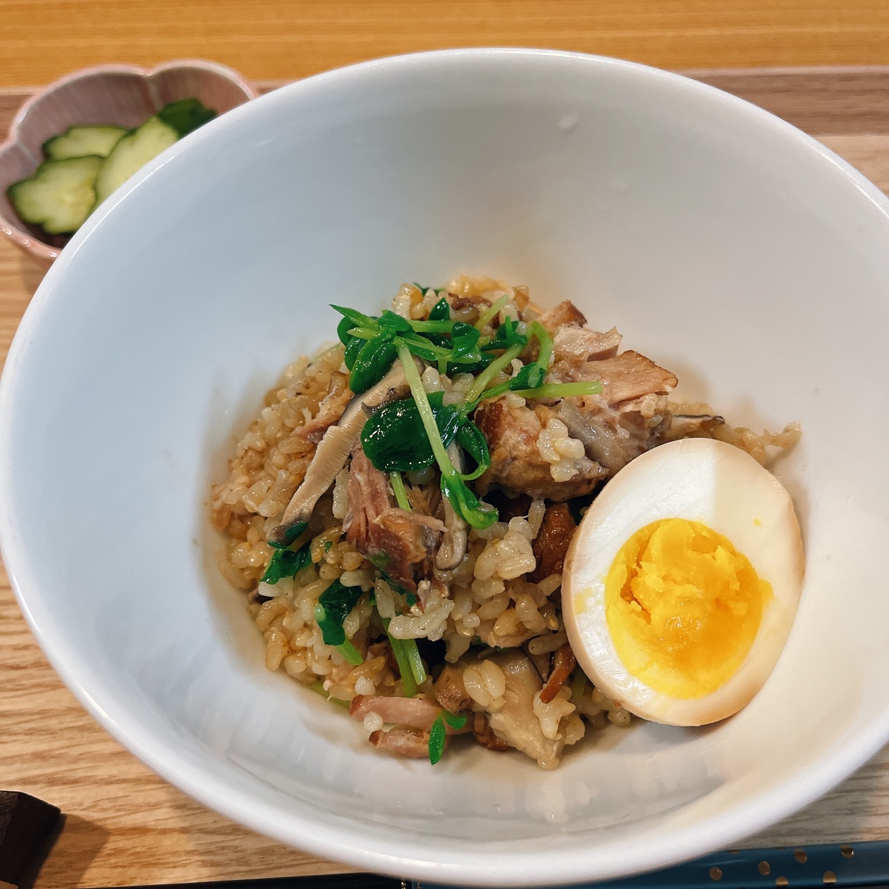 栄養満点！完全食！発芽玄米豚の角煮と豆苗の炊き込みごはん | 農薬化学肥料不使用　作物